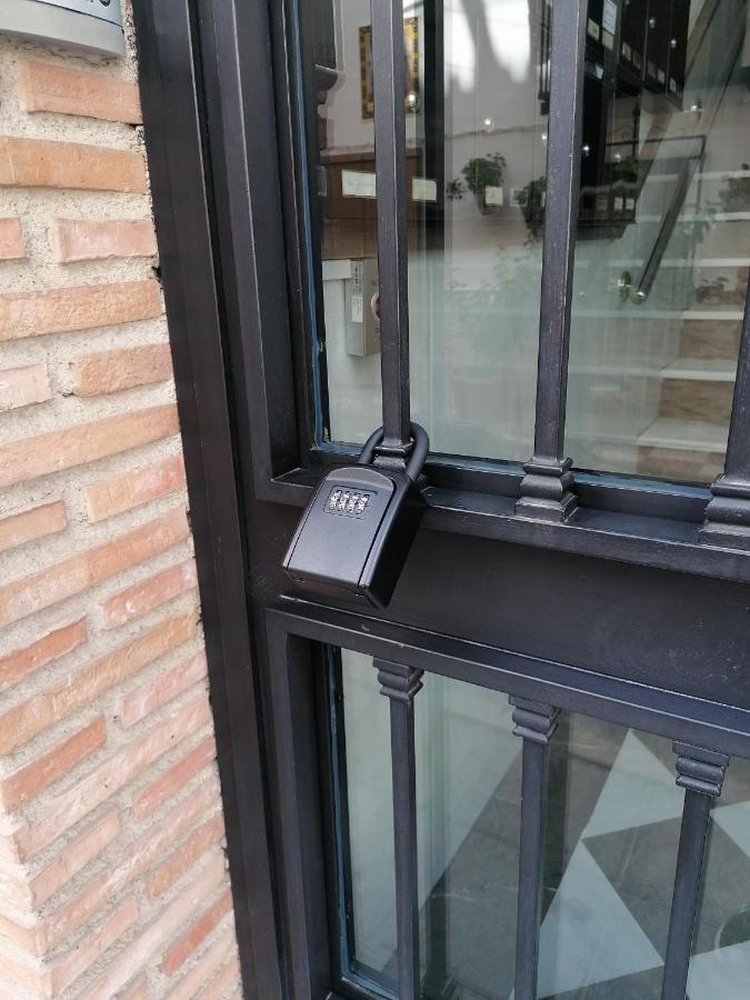 Relax & Home, Apartamento Con Terraza Y Parking La Zubia  Zewnętrze zdjęcie